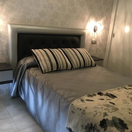Hostal Sainz ริอาโญ ภายนอก รูปภาพ