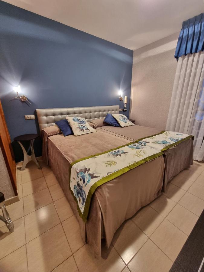 Hostal Sainz ริอาโญ ภายนอก รูปภาพ