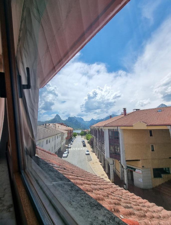 Hostal Sainz ริอาโญ ภายนอก รูปภาพ