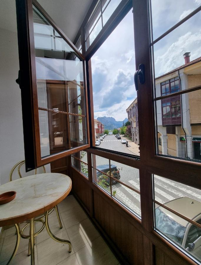Hostal Sainz ริอาโญ ภายนอก รูปภาพ
